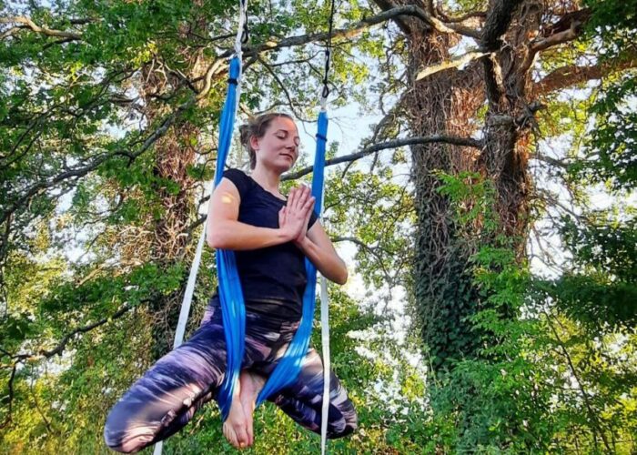 Yoga Aereo Ritiro di Mindfulness nella Natura